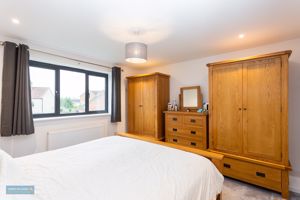 Bedroom- click for photo gallery